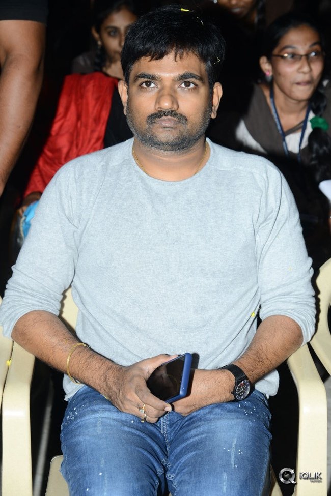 London-Babulu-Movie-Team-at-KBN-College-Vijayawada